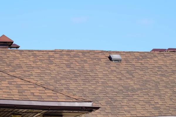 Let the Pros Handle Your Roof Replacement – West Hills