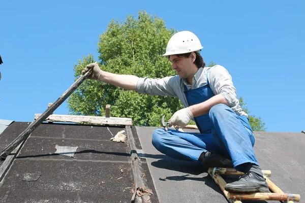 Best-Rated Roofing Contractor in Ada – Call Today!