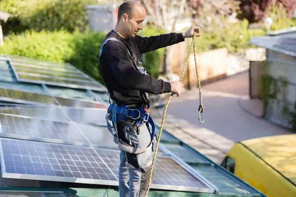 Commercial Solar Installation Service for Businesses