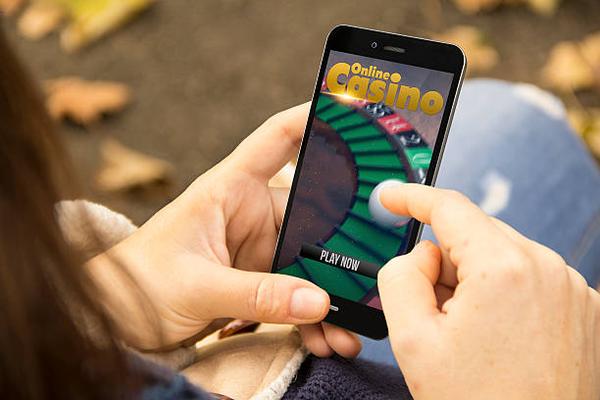 Explore Quality Blackjack Rooms through online casinos Singapore for Enthusiasts