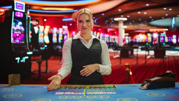 Learn About 실시간 바카라사이트 and Live Table Game Formats
